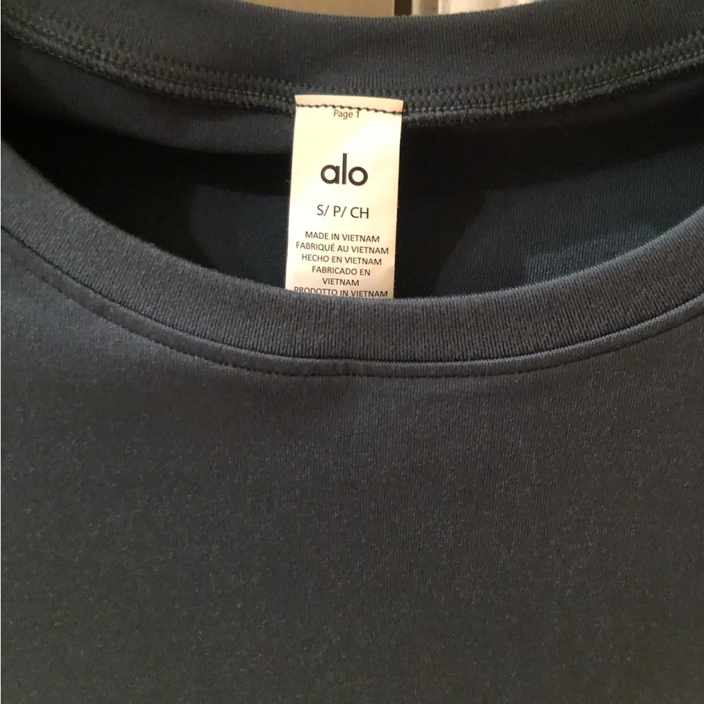 NWT ALO YOGA Alosoft Finesse Tee - Picture 3 of 6
